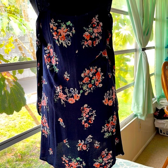 Long sleeve off Shoulder Dress - Picture 2 of 2